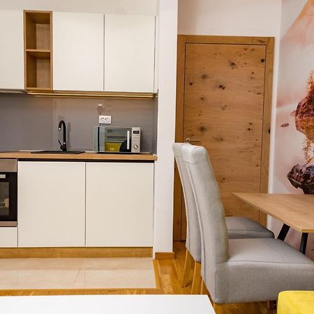 Apartmani Kamavu Яхорина Экстерьер фото